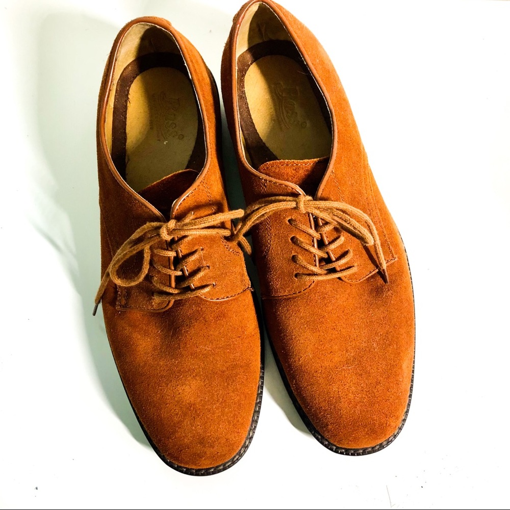 SUEDE BUCKS